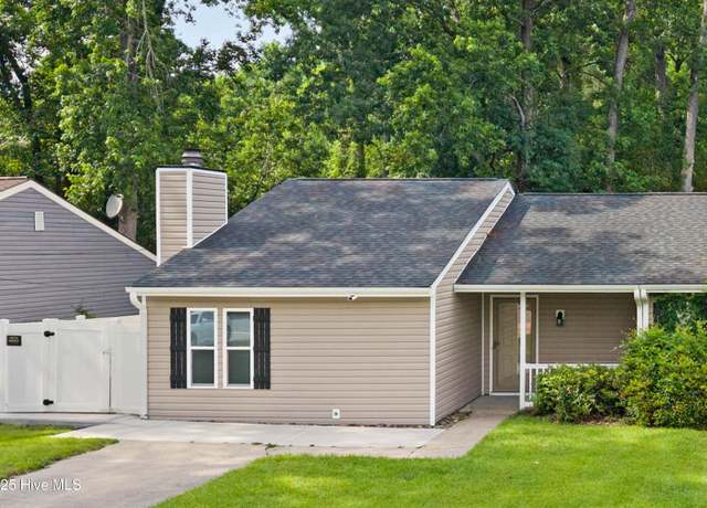 Property at 2414 Educational Dr, New Bern, NC 28562, 2 beds, 2 baths