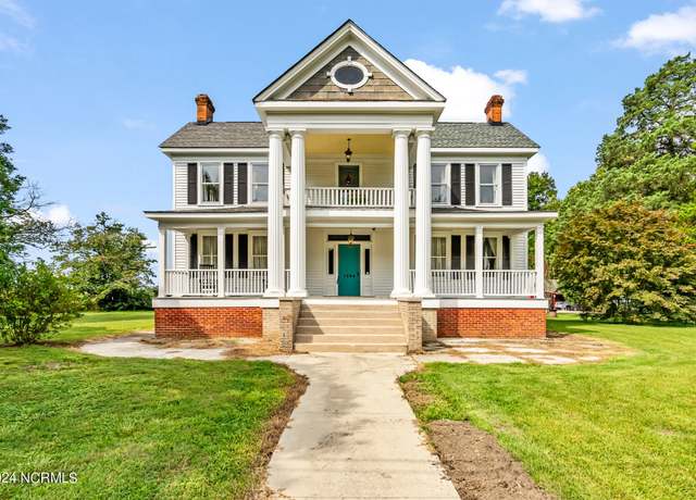 Property at 1323 Northside Rd, Elizabeth City, NC 27909, 4 beds, 3 baths