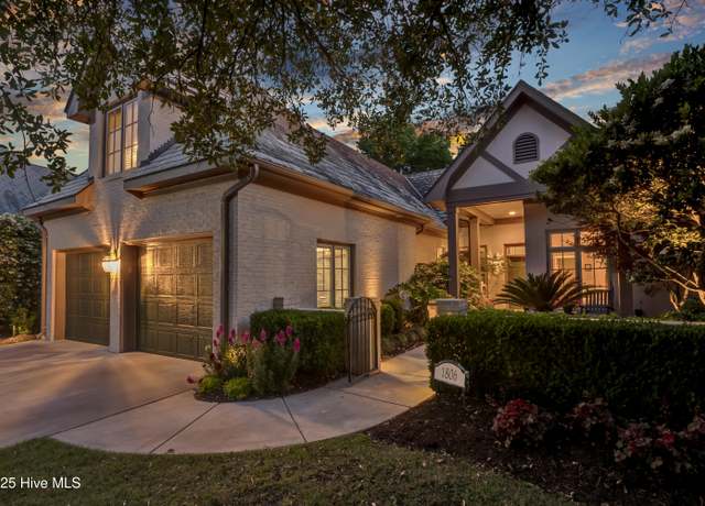 Property at 1806 Mews Dr, Wilmington, NC 28405, 4 beds, 4 baths