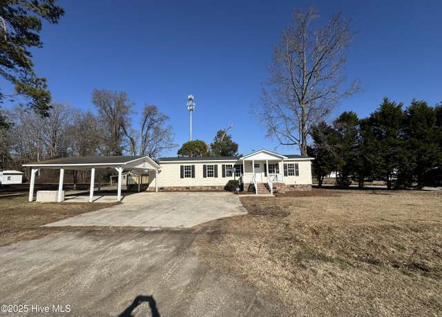 Property at 3895 Taylor Rd, Farmville, NC 27828, 3 beds, 2 baths
