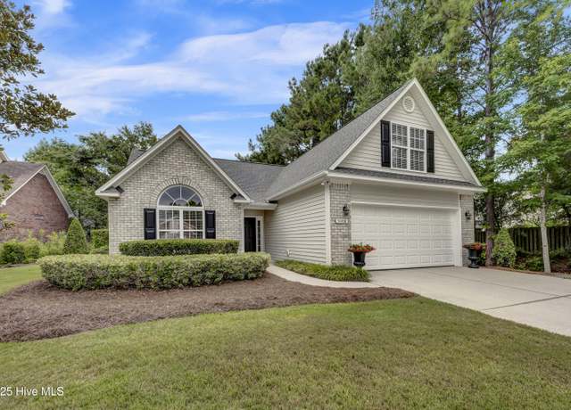 Property at 5008 Mako Dr, Wilmington, NC 28409, 4 beds, 2 baths