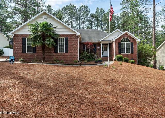 Property at 150 Kingswood Cir, Pinehurst, NC 28374, 3 beds, 2.5 baths