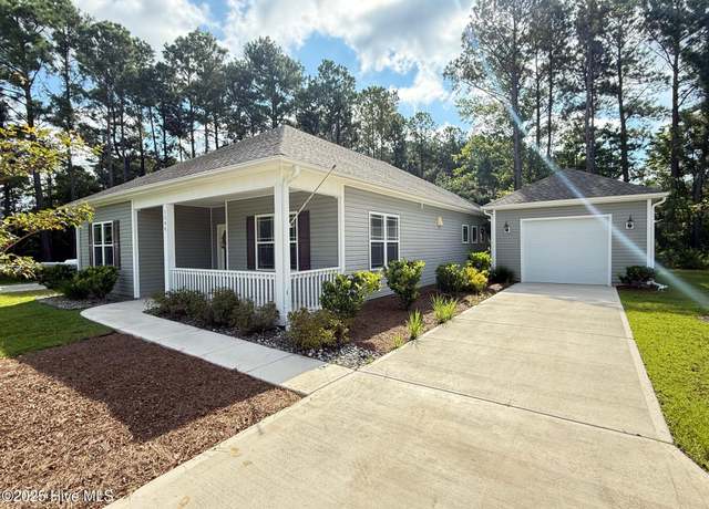 Property at 1306 Old Folkstone Rd, Sneads Ferry, NC 28460, 3 beds, 2 baths