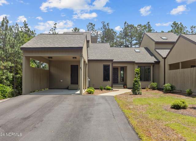 Property at 21 Lake Pinehurst Villas Rd, Pinehurst, NC 28374, 4 beds, 4 baths