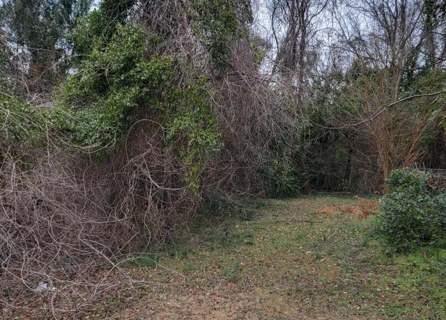 Property at 1025 W Massachusetts Ave, Southern Pines, NC 28387
