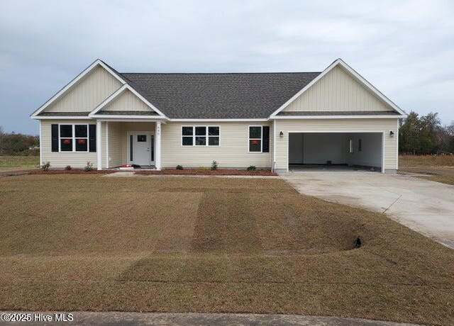 Property at 634 Bright Harvest Dr, Maysville, NC 28555, 3 beds, 2 baths