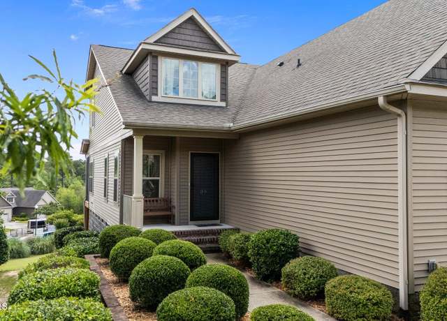 Property at 35 Cypress Cir, Southern Pines, NC 28387, 3 beds, 2.5 baths