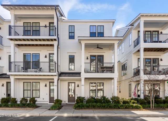 Property at 160 Dugger Ln, Wilmington, NC 28412, 3 beds, 3.5 baths