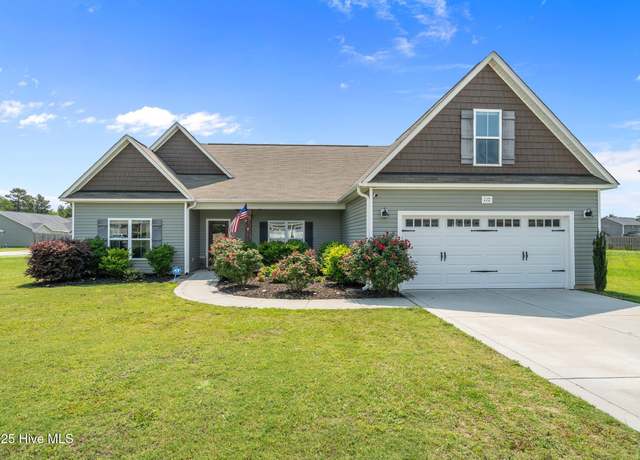 Property at 117 Titleist Ct, Raeford, NC 28376, 4 beds, 3 baths