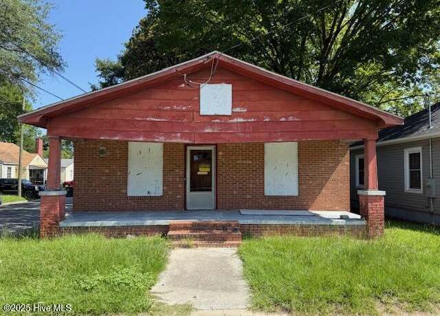 Property at 1310 W Third St, Greenville, NC 27834, 2 beds, 1 bath