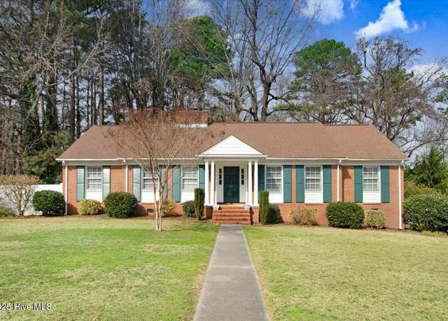 Property at 607 Gloucester Rd, Goldsboro, NC 27534, 3 beds, 3 baths