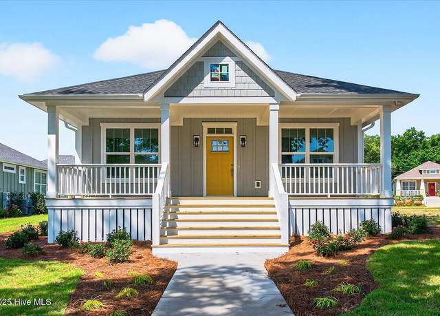 Property at 1649 Butterfly Knot Dr SW, Ocean Isle Beach, NC 28469, 3 beds, 2 baths