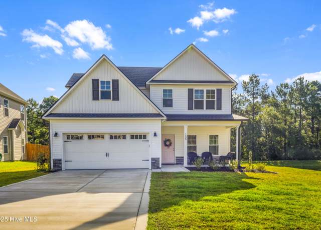 Property at 155 Oyster Landing Dr, Sneads Ferry, NC 28460, 3 beds, 2.5 baths