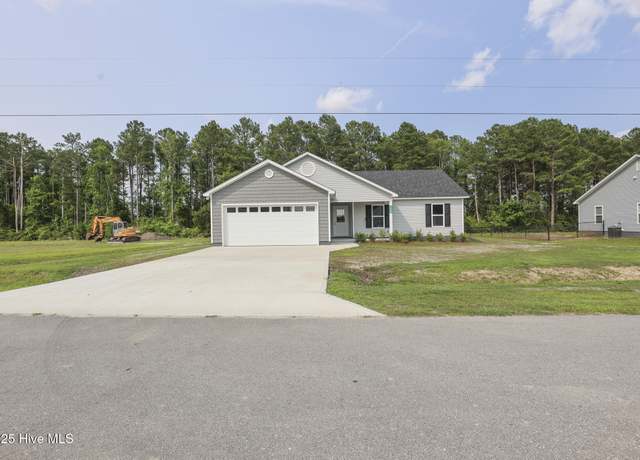Property at 124 Buckskin Dr, Pollocksville, NC 28573, 3 beds, 2 baths
