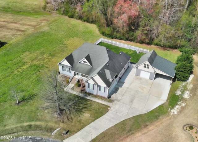 Property at 103 Whistling Duck Ct, Moyock, NC 27958, 4 beds, 3 baths