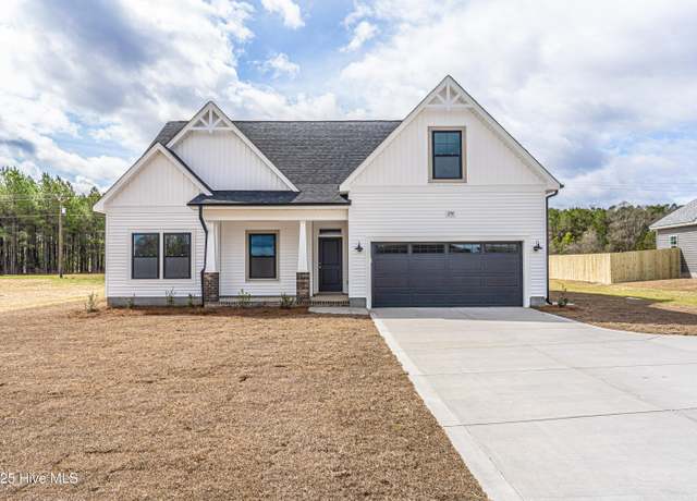 Property at 290 Morrison Bridge Rd, Vass, NC 28394, 4 beds, 2.5 baths