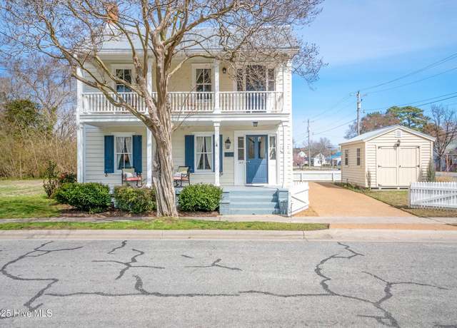 Property at 145 E Gale St, Edenton, NC 27932, 3 beds, 2.5 baths