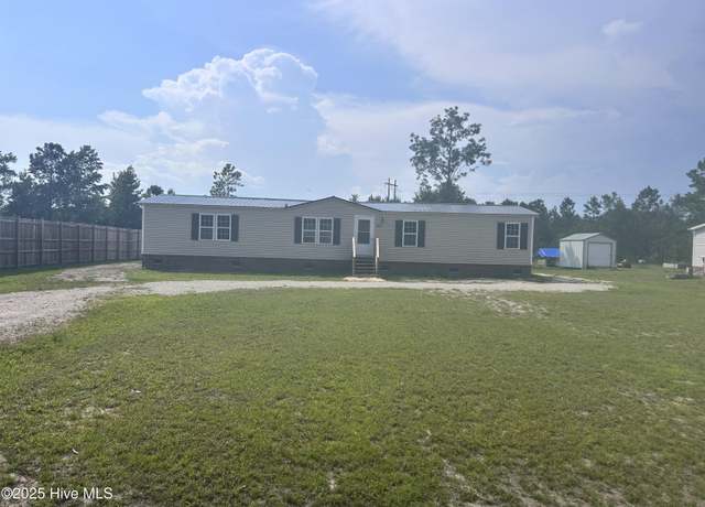 Property at 383 Woodside Dr, Hampstead, NC 28443, 3 beds, 3 baths