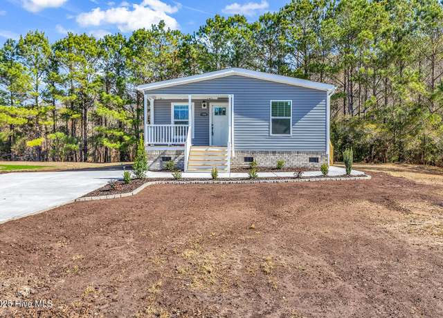 Property at 1888 Rolling Green Dr SW, Supply, NC 28462, 3 beds, 2 baths