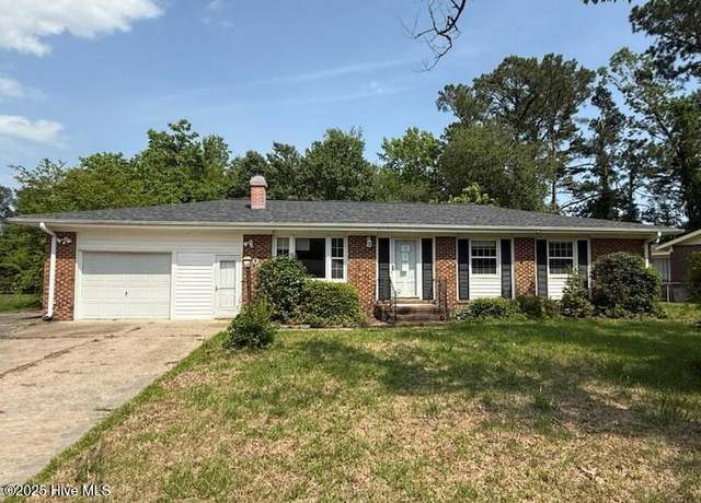 Property at 504 Oakwood Ave, Jacksonville, NC 28546, 3 beds, 2 baths