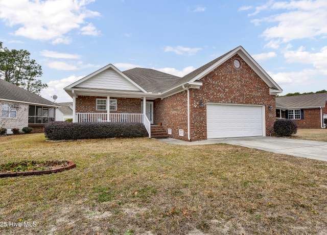 Property at 7773 Cypress Island Dr, Wilmington, NC 28412, 3 beds, 2.5 baths