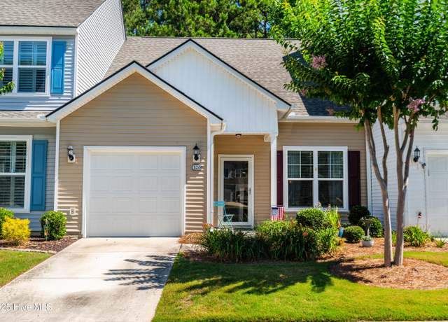 Property at 320 Bulkhead Bnd, Calabash, NC 28467, 3 beds, 2.5 baths