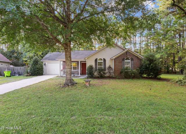 Property at 3449 Belmont Blvd, New Bern, NC 28562, 3 beds, 2 baths