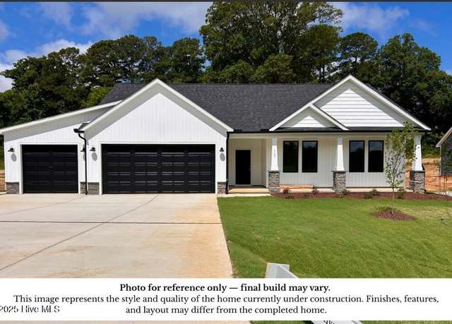 Property at 109 Lucky Ln, Pikeville, NC 27863, 3 beds, 2 baths