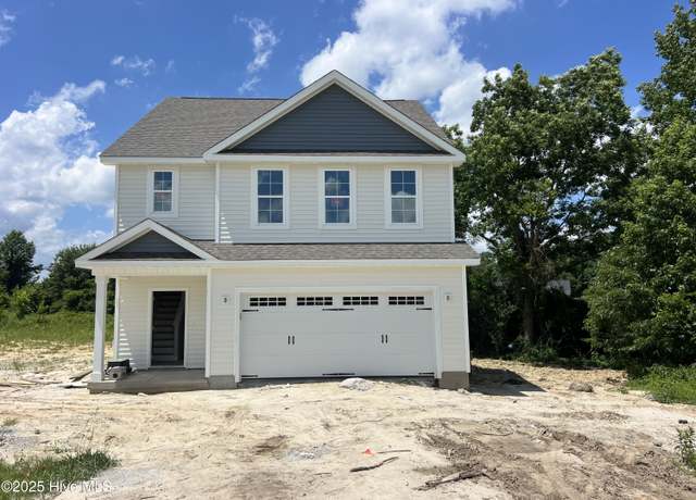 Property at 105 Dole Ct, Richlands, NC 28574, 3 beds, 2.5 baths