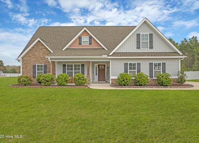 Property at 3101 Bessemer Dr, Greenville, NC 27858, 3 beds, 3 baths