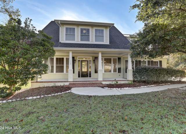 Property at 108 Summerset Lndg, Hampstead, NC 28443, 4 beds, 3.5 baths