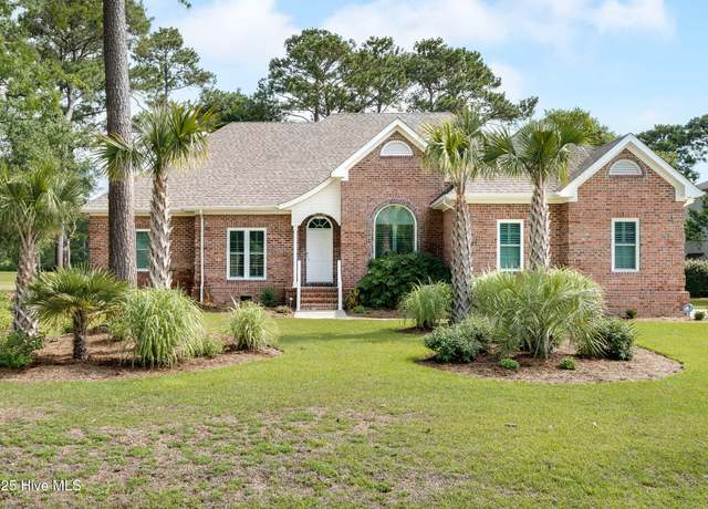 Property at 315 Seascape Dr, Sneads Ferry, NC 28460, 3 beds, 2.5 baths