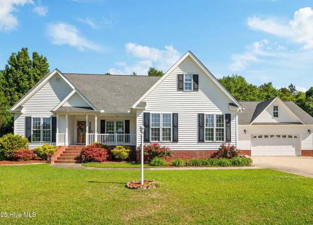 Property at 1508 Joseph Daniels Ln, Ayden, NC 28513, 3 beds, 3 baths