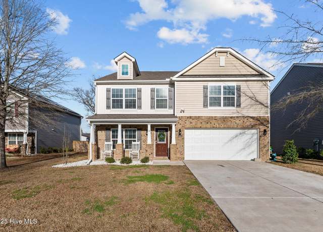 Property at 528 Dakota Ave, New Bern, NC 28560, 4 beds, 2.5 baths