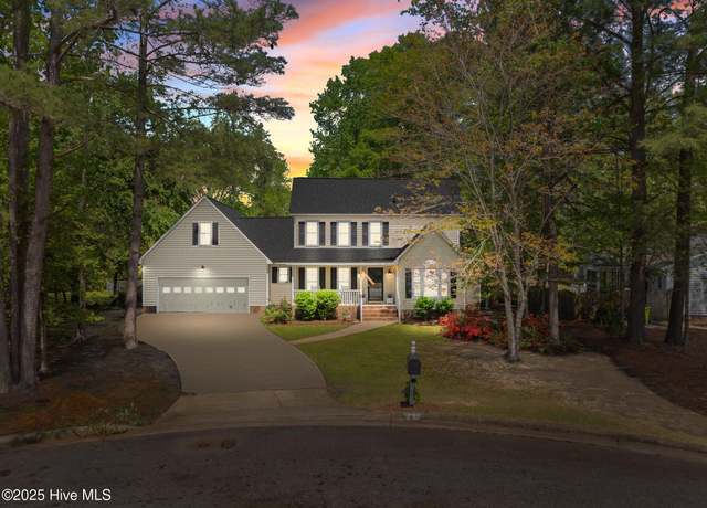 Property at 707 Shady Meadow Ct, Winterville, NC 28590, 3 beds, 2.5 baths