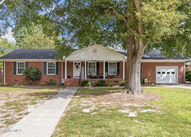 Property at 320 Prince Rd, Greenville, NC 27858, 3 beds, 2 baths