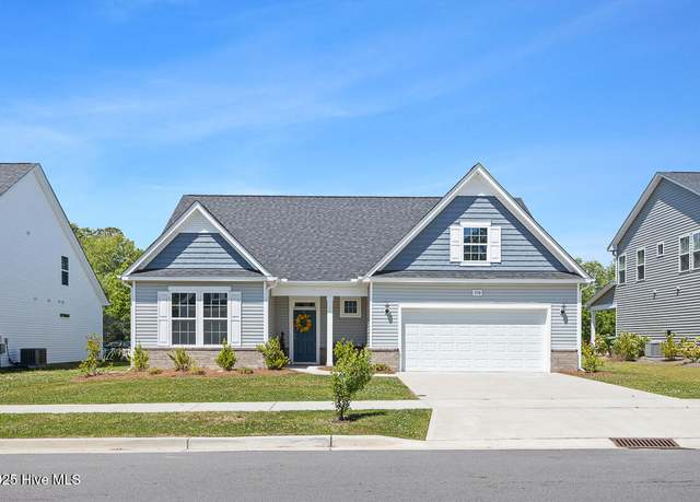 Property at 3536 Daufuskie Dr, Wilmington, NC 28412, 4 beds, 3 baths