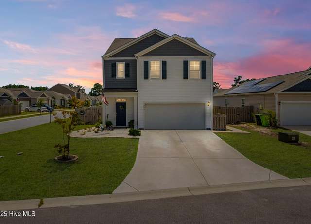 Property at 803 Airlie Vista Ln, Surf City, NC 28445, 5 beds, 3 baths