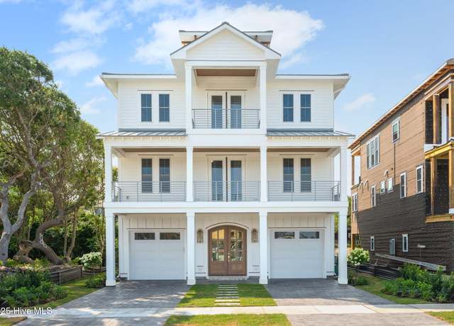 Property at 40 Peregrine Ct, Surf City, NC 28445, 4 beds, 3 baths