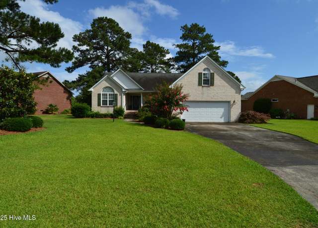 Property at 493 Alexis Dr, New Bern, NC 28562, 3 beds, 2 baths