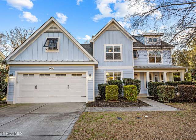 Property at 101 Superior Ct, Hampstead, NC 28443, 4 beds, 2.5 baths