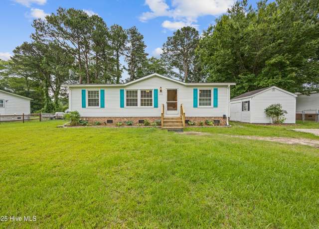 Property at 111 Dogwood Dr, Moyock, NC 27958, 3 beds, 2 baths