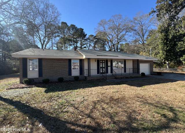 Property at 3107 Tilghman Rd N, Wilson, NC 27896, 3 beds, 2 baths