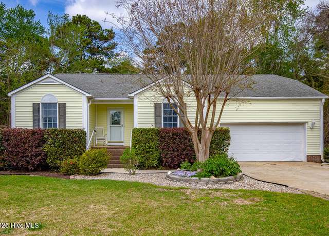 Property at 1918 Caracara Dr, New Bern, NC 28560, 3 beds, 2 baths
