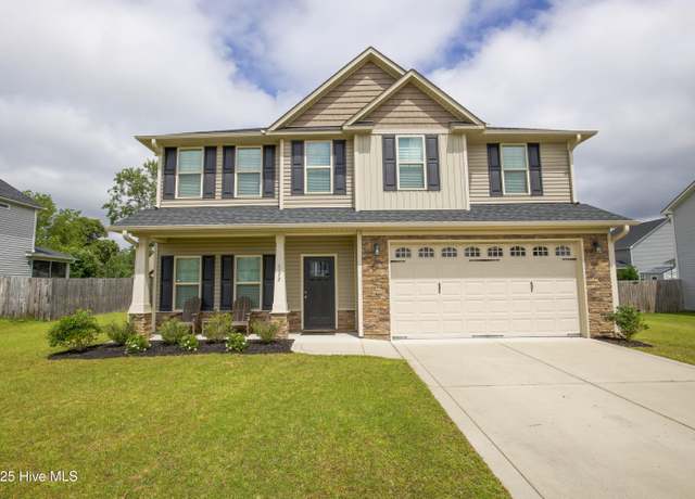 Property at 1172 Yellowwood Dr, Aberdeen, NC 28315, 4 beds, 2.5 baths