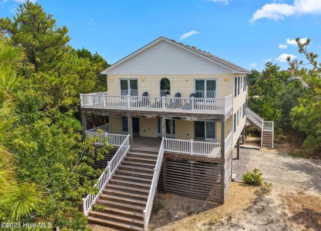 Property at 514 Robin Ln, Corolla, NC 27927, 3 beds, 3.5 baths
