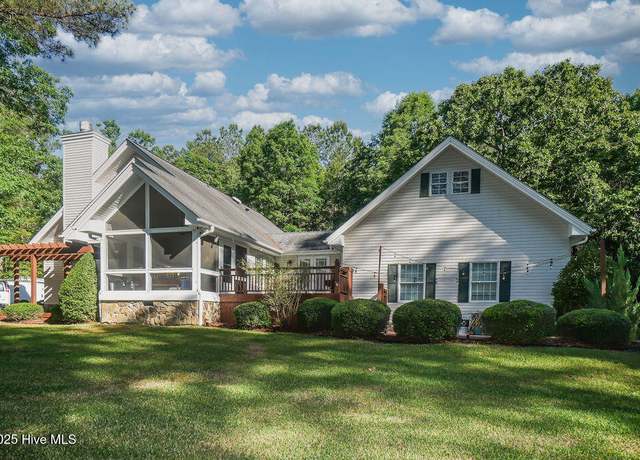 Property at 925 Niagara Carthage Rd, Carthage, NC 28327, 3 beds, 2 baths