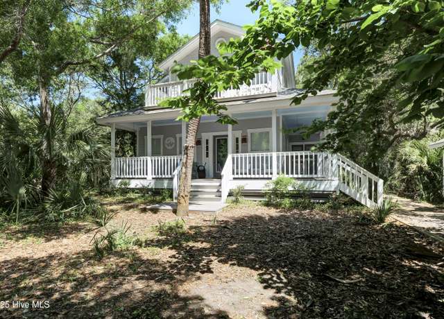 Property at 29 Fort Holmes Trl, Bald Head Island, NC 28461, 4 beds, 3 baths