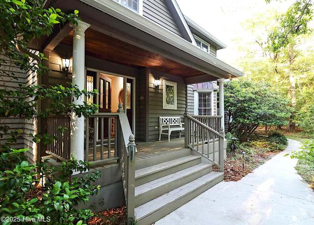 Property at 6253 Cattail Ct, Southport, NC 28461, 3 beds, 2.5 baths