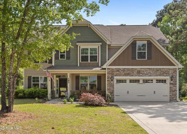 Property at 285 Mimosa Dr, Sneads Ferry, NC 28460, 4 beds, 4 baths